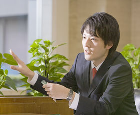 先輩社員イメージ
