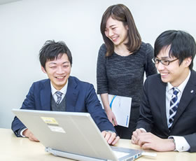 先輩社員イメージ